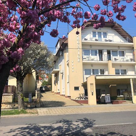Villa Prestige Heviz Bagian luar foto