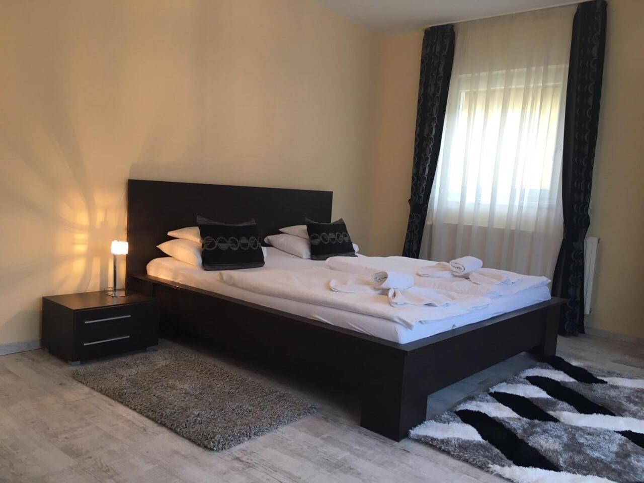 Villa Prestige Heviz Bagian luar foto