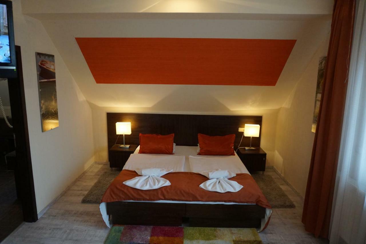Villa Prestige Heviz Bagian luar foto