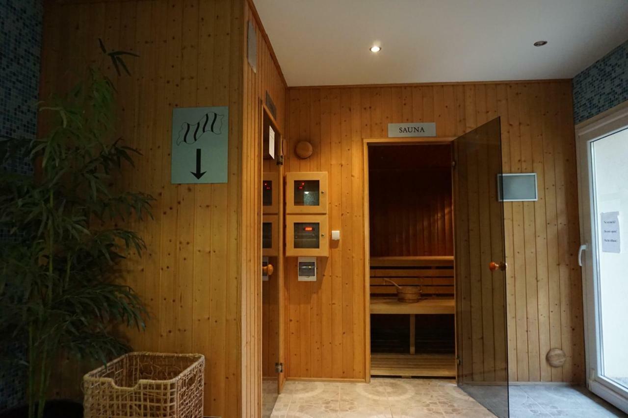 Villa Prestige Heviz Bagian luar foto